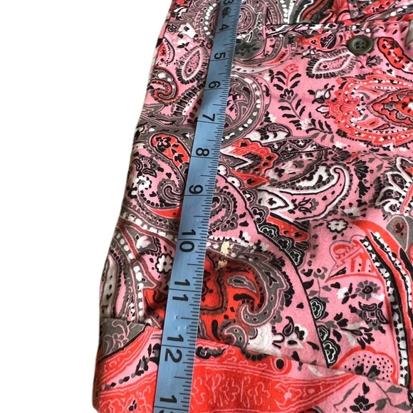 International concepts (I.N.C.) paisley shorts. 5 inch inseam size 10. Pockets - Picture 7 of 7
